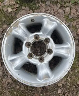 Nissan Terrano R15 alloy rim 7F100