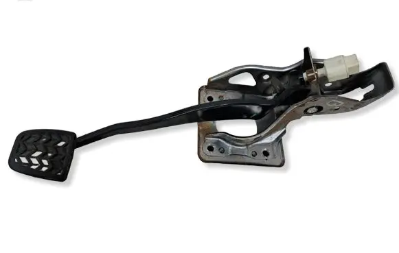 Toyota Corolla Verso AR10 Brake pedal 