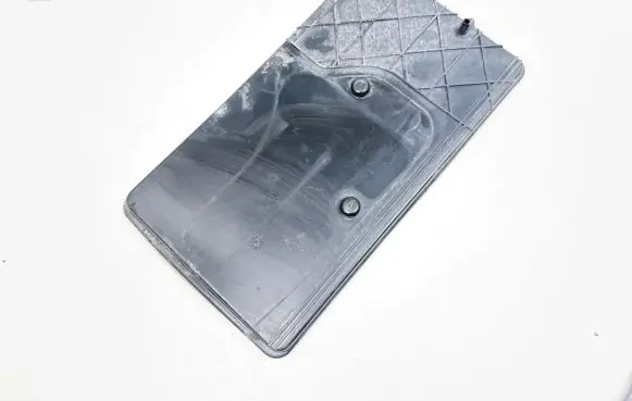 Battery tray