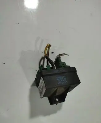 Peugeot 307 Glow plug pre-heat relay 9639912580