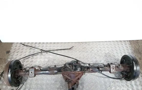 Mitsubishi L200 Rear axle beam with reductor 3501A110