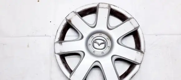 Mazda 5 R15 wheel hub/cap/trim gj6r37170