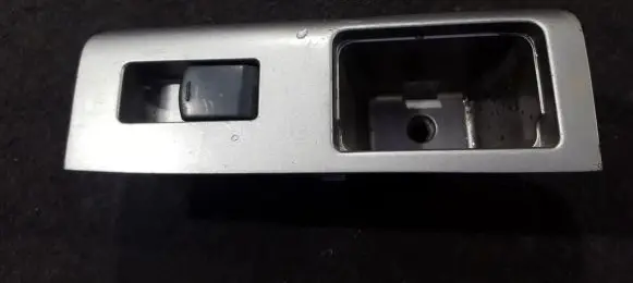 Nissan Navara D40 Electric window control switch 82961EB360 82961-EB360