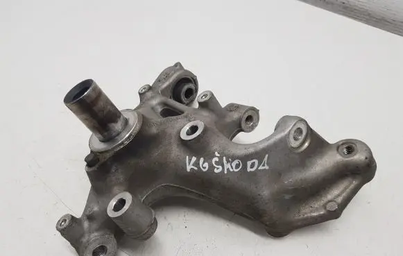 Skoda Kodiaq Rear wheel hub spindle/knuckle 5QF505435G