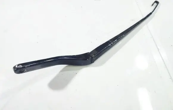 BMW 5 E60 E61 Front wiper blade arm 24018975