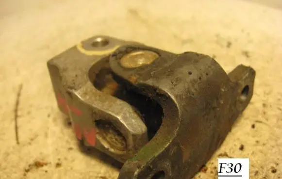 Audi A6 S6 C4 4A Steering column universal joint
