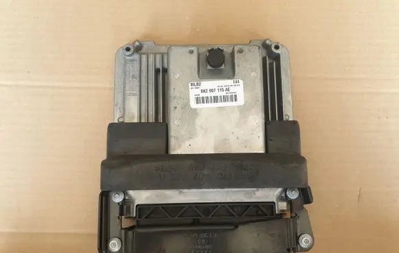 Audi A4 S4 B8 8K Engine control unit/module 8K2907115AE