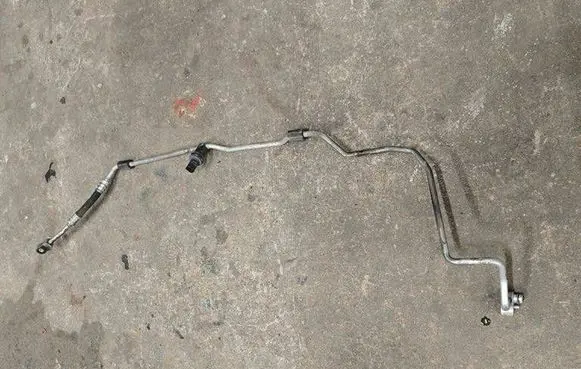 BMW 5 F10 F11 Air conditioning (A/C) pipe/hose