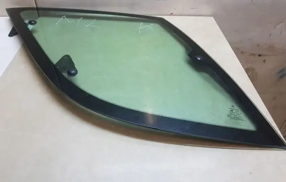 Mercedes-Benz ML W163 Rear side window