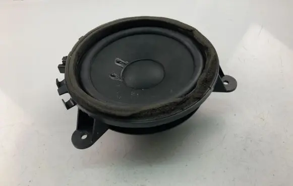 Volvo S60 Panel speaker 30657445