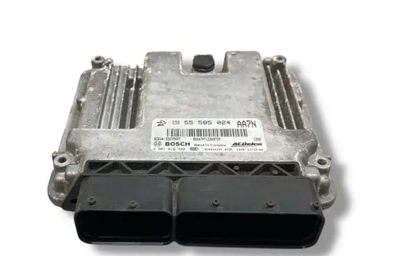 Opel Astra J Engine control unit/module 55585024 55579447 0281018769