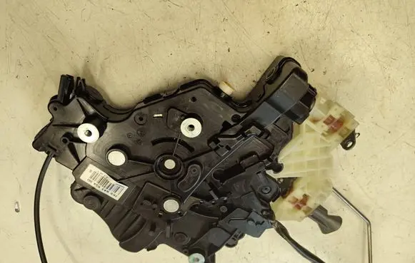 Volkswagen Caddy Sliding door lock 2K0843654BD 23481 H00094D