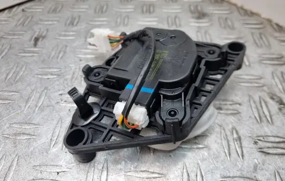 KIA Rio Air flap motor/actuator H400730890