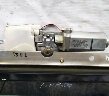 Nissan Almera Sunroof motor/actuator 9126801u12 833100-3023