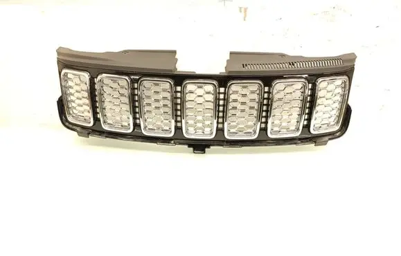 Front bumper upper radiator grill