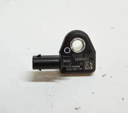 Skoda Octavia Mk3 (5E) Airbag deployment crash/impact sensor 3Q0959351