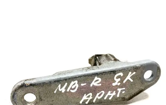 Mercedes-Benz R W251 Rear door lower hinge L146Z
