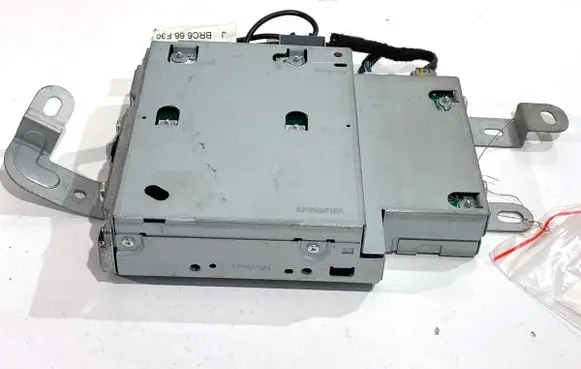 Mazda 3 II Radio/CD/DVD/GPS head unit BRC666DRX