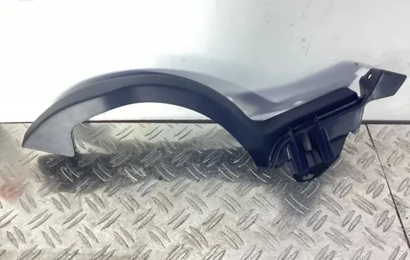 Lexus RC Tailgate/trunk/boot hinge 6457224011
