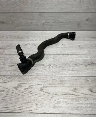 BMW 3 F30 F35 F31 Engine coolant pipe/hose 7811127