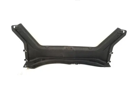 Trunk/boot sill cover protection
