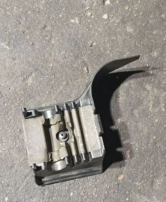 Mercedes-Benz ML W164 Other engine bay part A1646800925