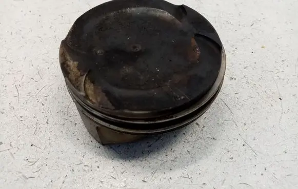 BMW 5 F10 F11 Piston 11257613626 11257576475