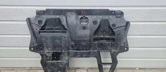 Engine splash shield/under tray