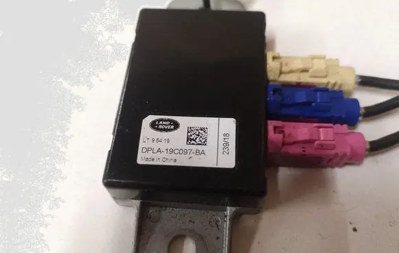 Land Rover Range Rover Sport L494 Aerial antenna amplifier DPLA19C097BA LT95419