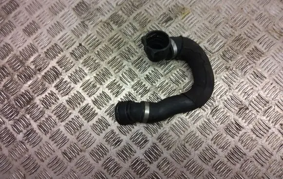BMW X3 F25 Engine coolant pipe/hose 7646151
