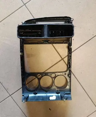 Toyota Avensis T220 Climate control/heater control trim 5541205130