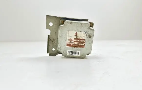 Nissan X-Trail T30 Torque split ecu control unit/module 41650EQ070 A68000U06 5407