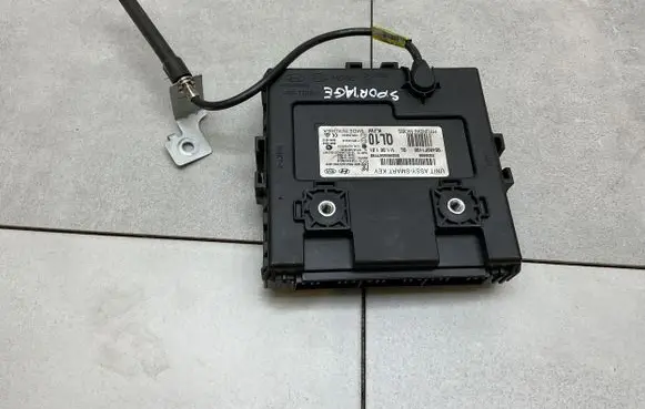 KIA Sportage Keyless (KESSY) go control unit/module 95480F1100