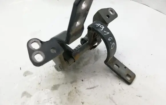 BMW 5 E60 E61 Tailgate/trunk/boot hinge 7061384