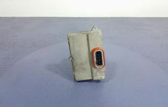 Audi A6 Allroad C5 Voltage converter/converter module 5DV008290-00