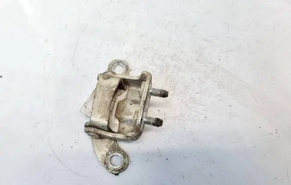 Toyota Yaris Verso Rear door lower hinge
