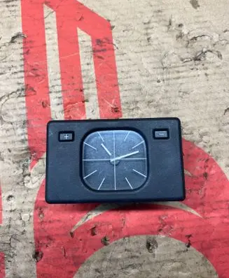 BMW 5 E34 Clock 62131374282 2849311