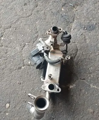 BMW X5 E70 EGR valve cooler 780544607 7805446