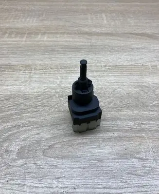 Audi A3 S3 8L Brake pedal sensor switch 104351 86241121