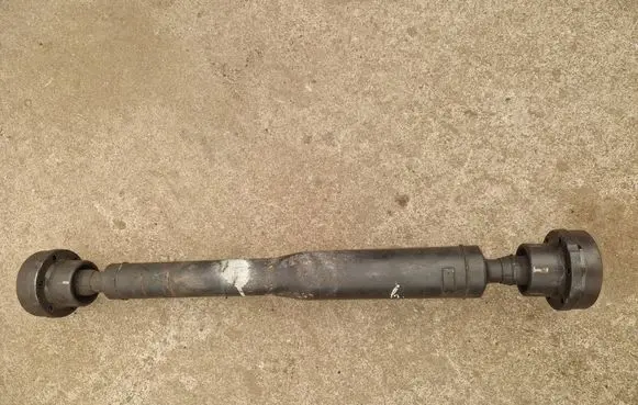 Land Rover Discovery 3 - LR3 Front prop shaft 