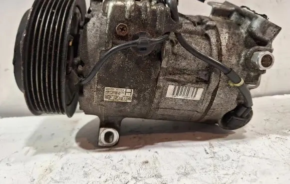 Renault Kadjar Air conditioning (A/C) compressor (pump) 926007FY0A