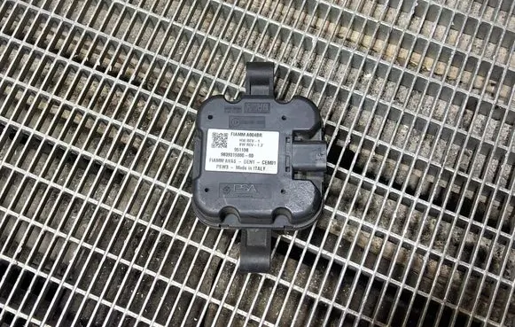 Citroen C4 III e-C4 Alarm system siren 9839315880