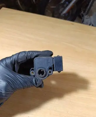 Ford Mondeo MK I Throttle valve 938F9B989