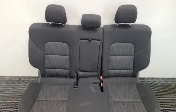 KIA Sportage Second row seats