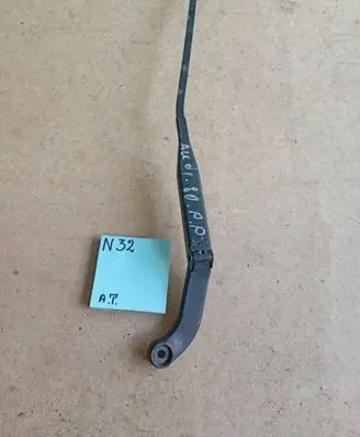 Audi 80 90 B3 Front wiper blade arm 565988