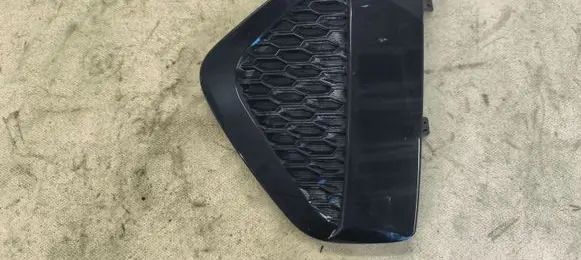 Nissan Murano Z52 Front fog light trim/grill 622569UF0C