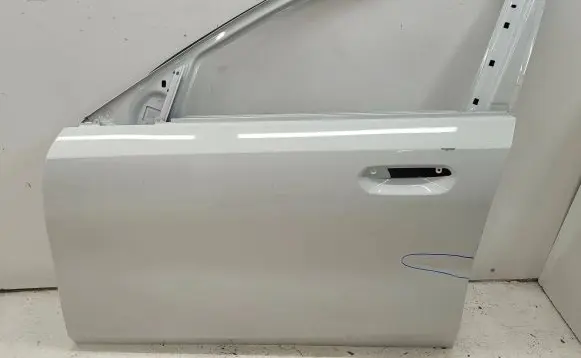 BMW 5 G60 Front door