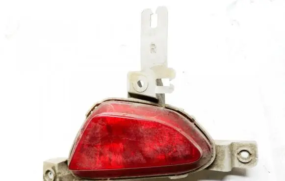 Mazda 2 Rear fog light df715135y