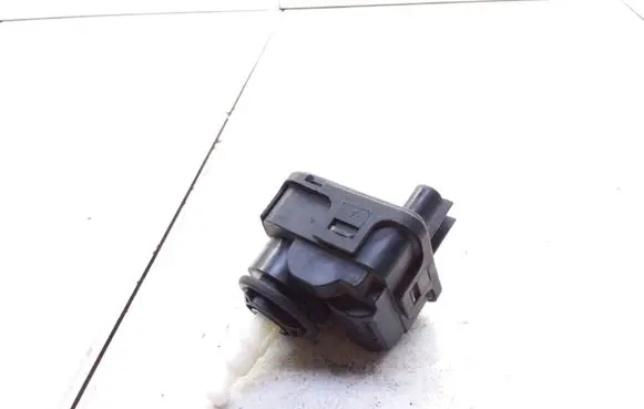 Volvo S40, V40 Headlight level adjustment motor 00728232