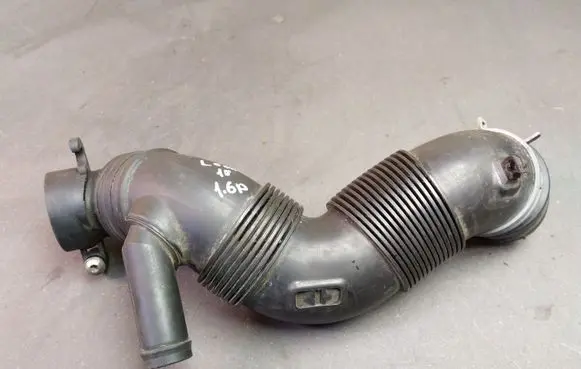 Volkswagen PASSAT B7 Brake booster pipe/hose 3C0129654M